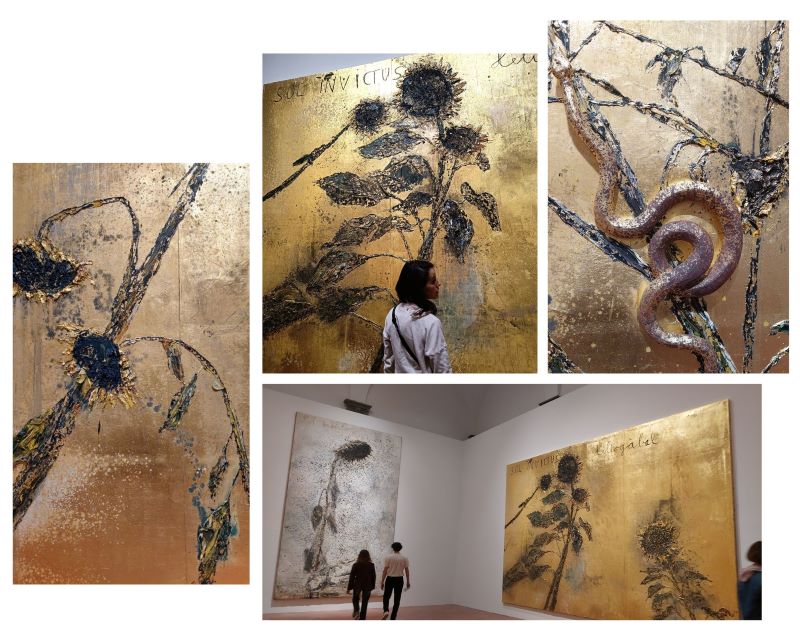 La seconda stanza della mostra angeli caduti di Palazzo Strozzi ci propone un'opera di Anselm Kiefer del 1995, Sol Invictus dove vediamo l'artista sdraiato sotto un girasole, affiancato da due enormi opere su fondo oro dedicate a Eliogabalo del 2023. L'opera sulla parete destra si vede per intero, mentre dell'altra si vede nell'immagine due dettagli: alcuni girasoli e un serpente che si muove verso l'alto