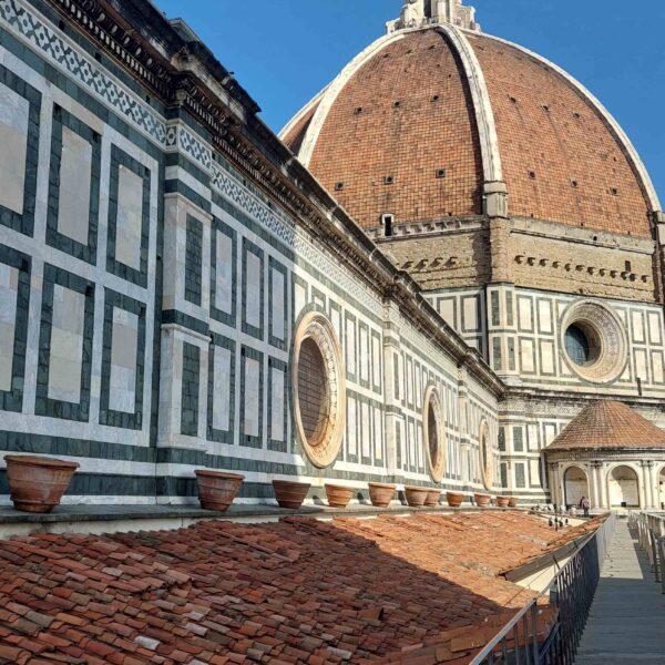 Santa Maria del Fiore con la Cupola del Brunelleschi. 